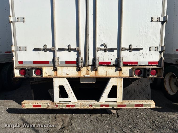 image for item YA5335 2005 Strick dry van trailer