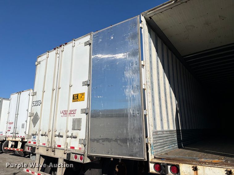 image for item YA5335 2005 Strick dry van trailer