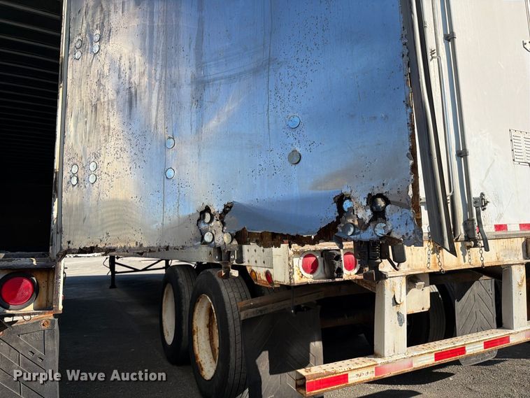 image for item YA5335 2005 Strick dry van trailer