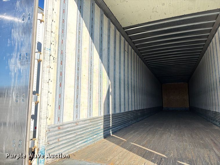 image for item YA5335 2005 Strick dry van trailer