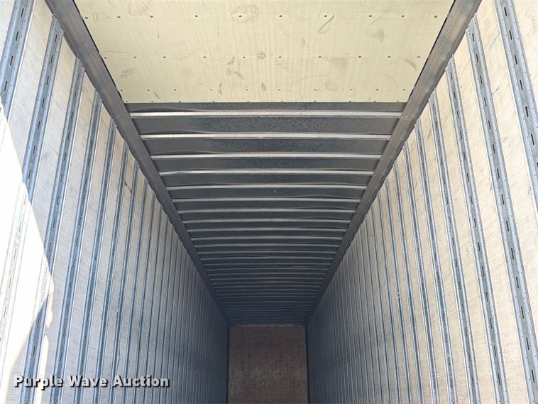image for item YA5335 2005 Strick dry van trailer