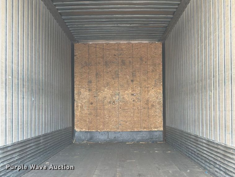 image for item YA5335 2005 Strick dry van trailer