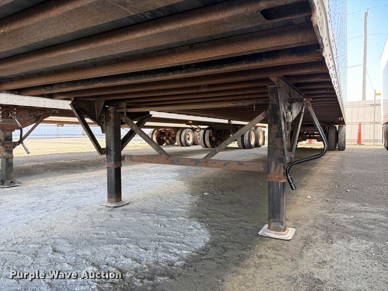 image for item YA5335 2005 Strick dry van trailer