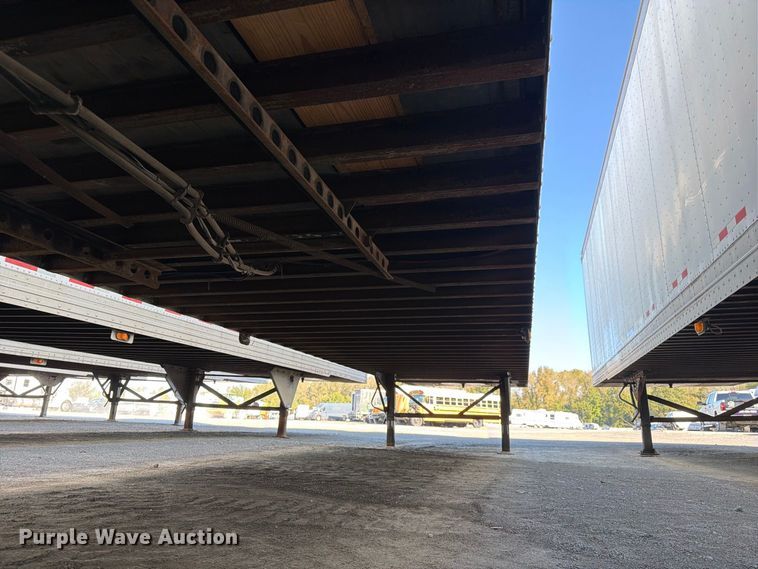 image for item YA5335 2005 Strick dry van trailer