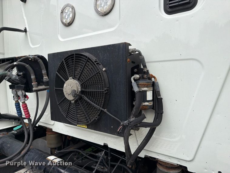 image for item YA5409 2023 International LT625 semi truck