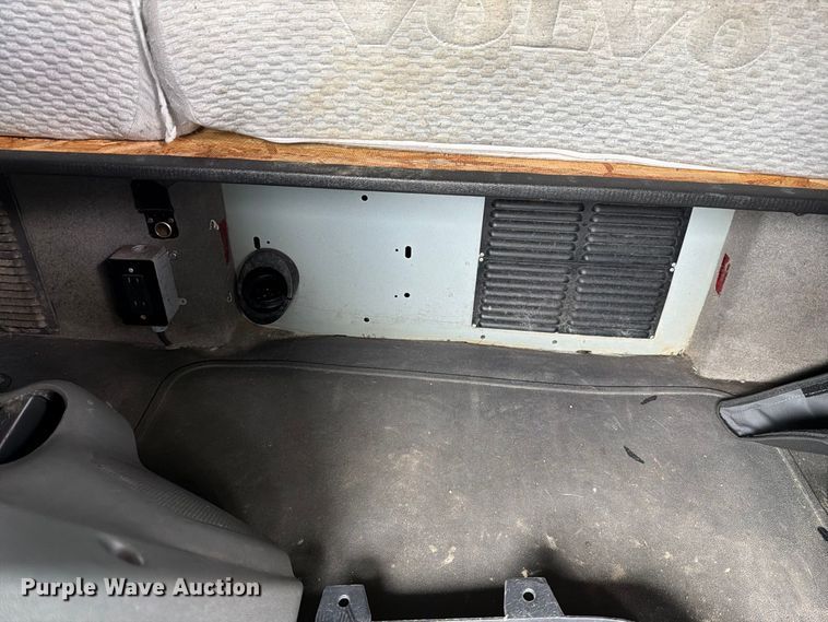 image for item YA5409 2023 International LT625 semi truck