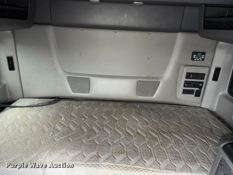 image for item YA5409 2023 International LT625 semi truck
