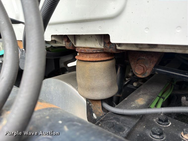 image for item YA5409 2023 International LT625 semi truck