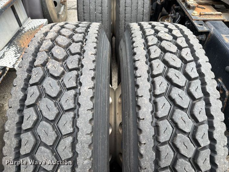 image for item YA5409 2023 International LT625 semi truck
