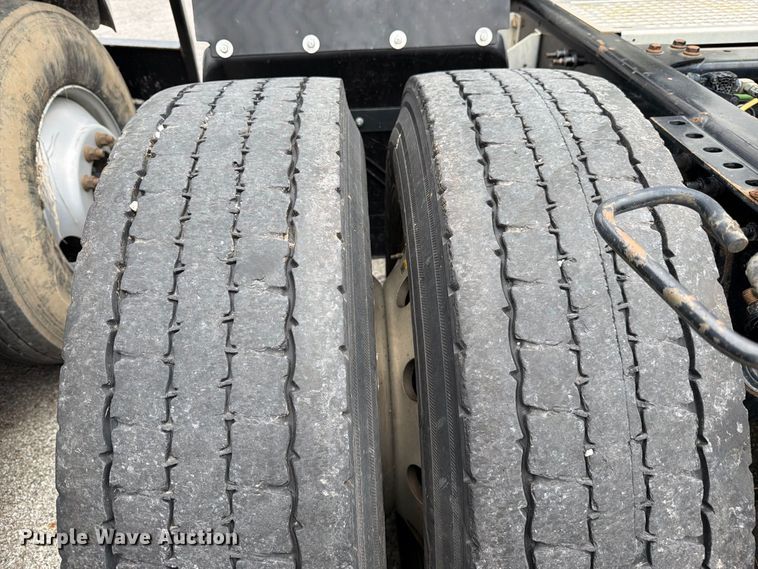 image for item YA5409 2023 International LT625 semi truck