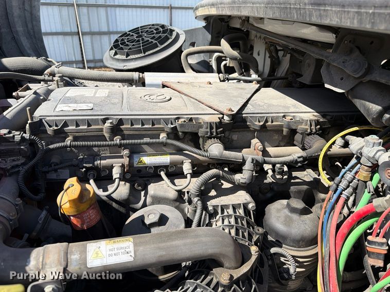 image for item YA5422 2016 Freightliner Business Class M2 semi truck