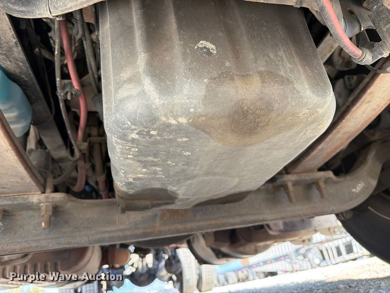 image for item YA5424 2016 Freightliner Business Class M2 semi truck