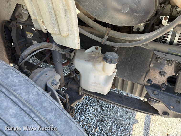 image for item YA5427 2016 Freightliner Business Class M2 semi truck