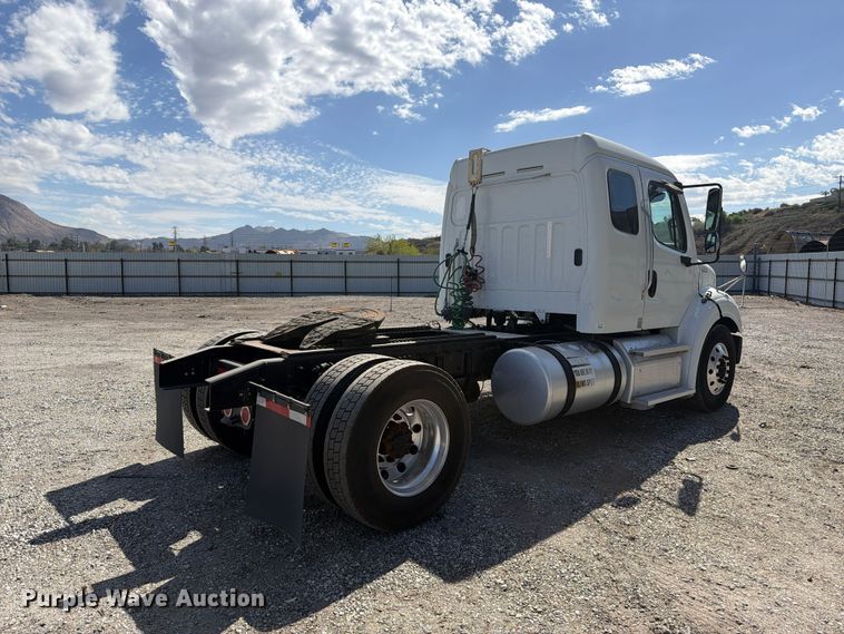 image for item YA5429 2016 Freightliner Business Class M2 semi truck
