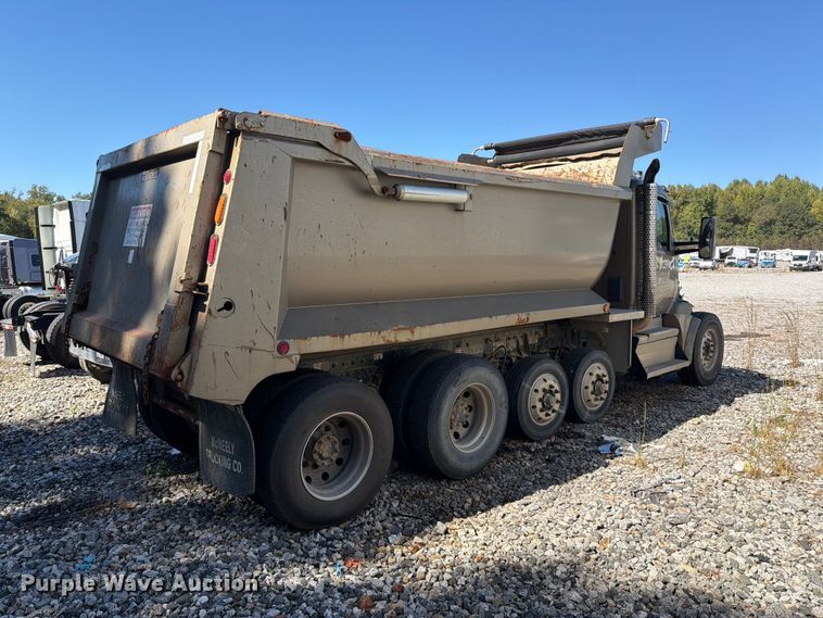 image for item YA5510 2020 Kenworth T880 dump truck