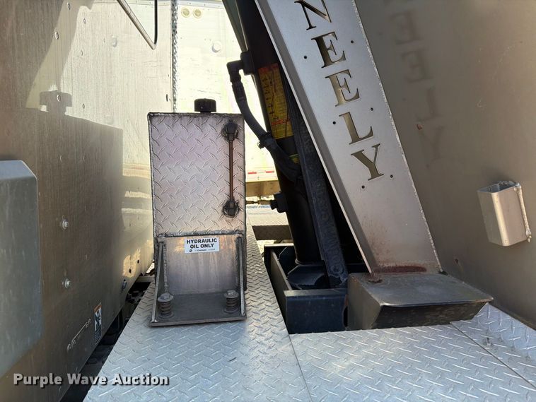 image for item YA5510 2020 Kenworth T880 dump truck