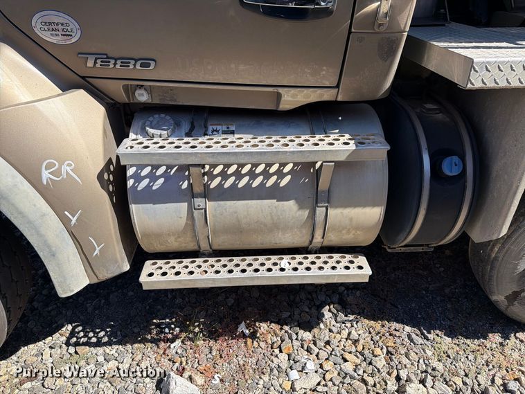 image for item YA5510 2020 Kenworth T880 dump truck