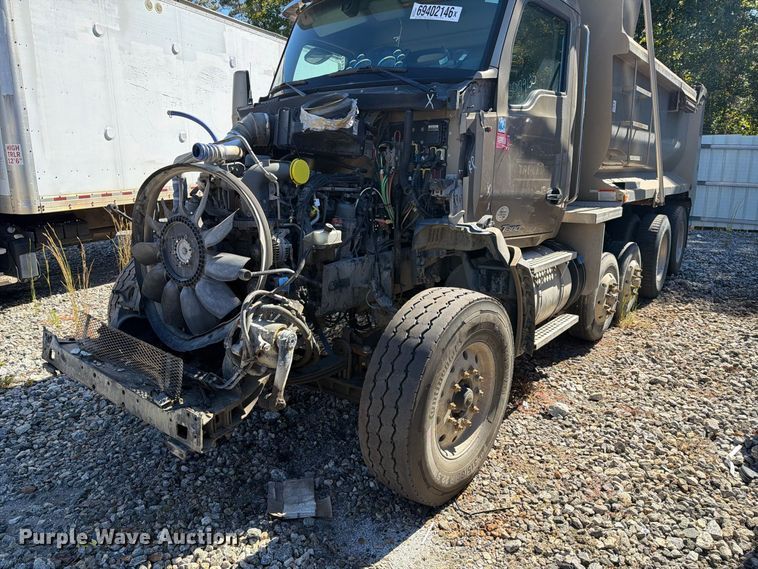 image for item YA5510 2020 Kenworth T880 dump truck