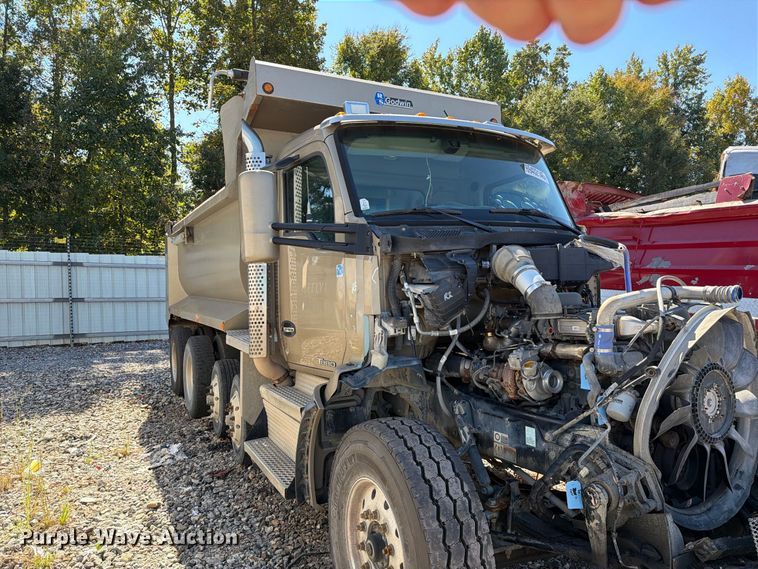 image for item YA5510 2020 Kenworth T880 dump truck