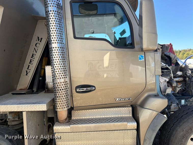 image for item YA5510 2020 Kenworth T880 dump truck