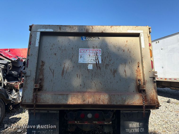 image for item YA5510 2020 Kenworth T880 dump truck