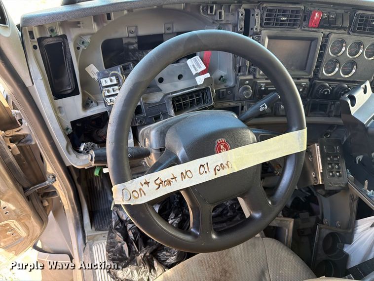 image for item YA5510 2020 Kenworth T880 dump truck