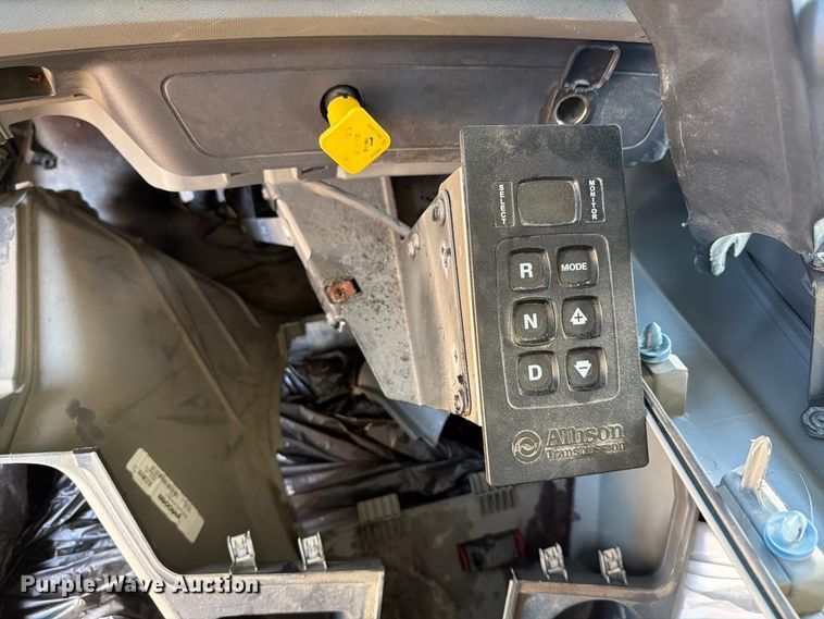 image for item YA5510 2020 Kenworth T880 dump truck