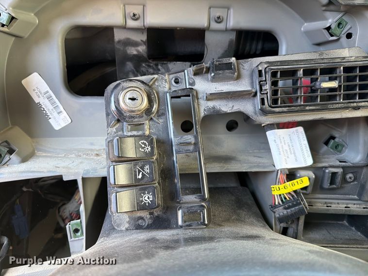 image for item YA5510 2020 Kenworth T880 dump truck
