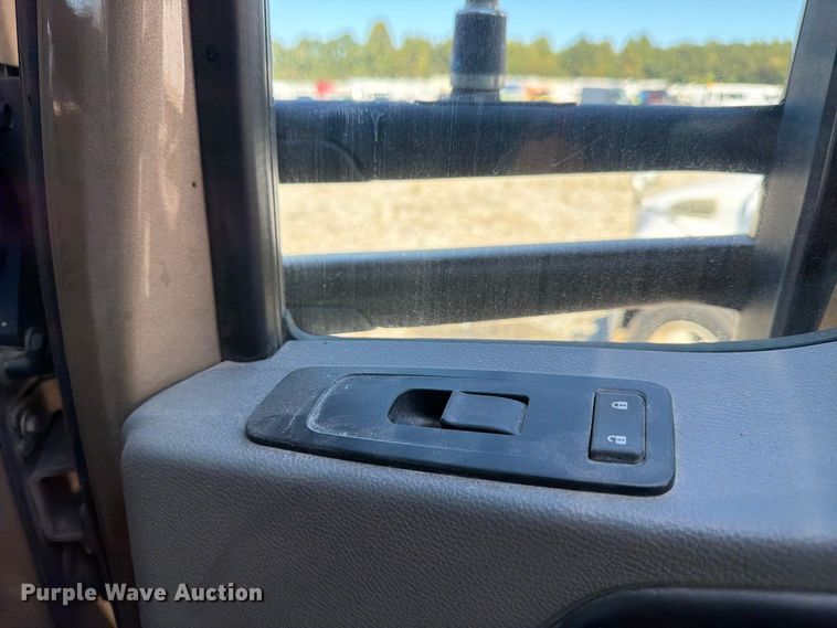 image for item YA5510 2020 Kenworth T880 dump truck