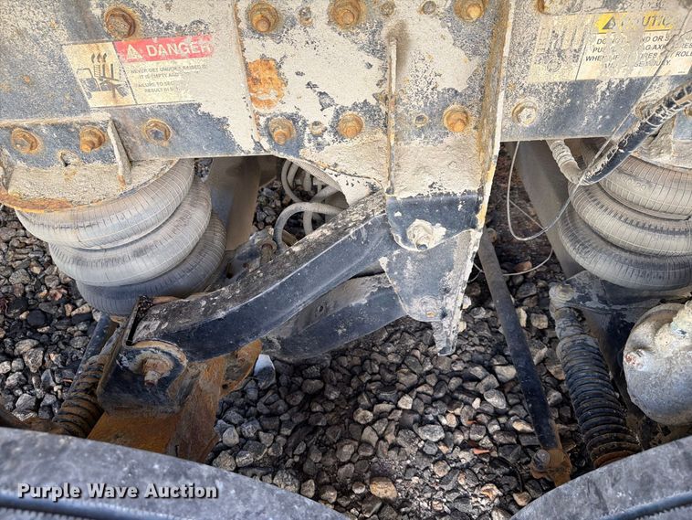 image for item YA5510 2020 Kenworth T880 dump truck