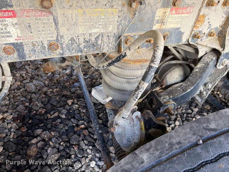 image for item YA5510 2020 Kenworth T880 dump truck