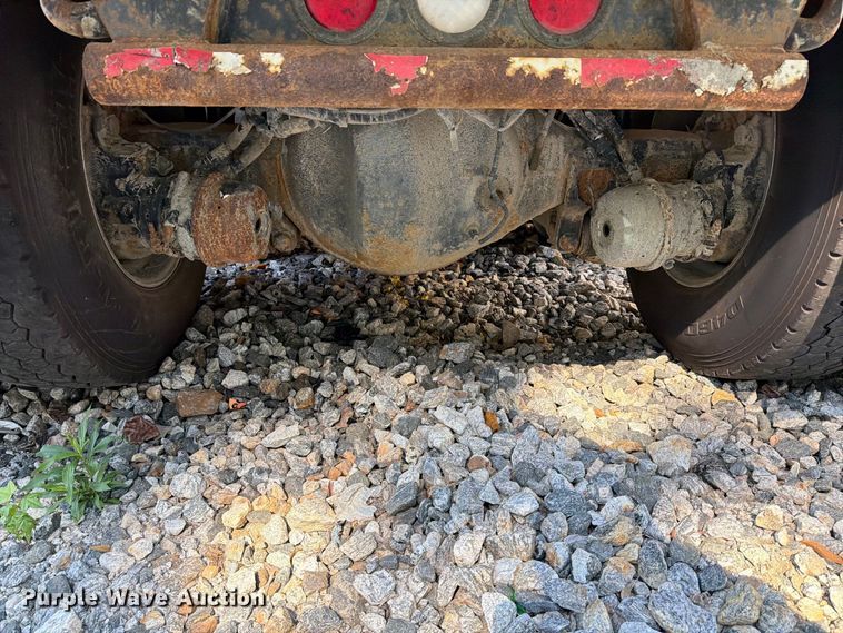 image for item YA5510 2020 Kenworth T880 dump truck