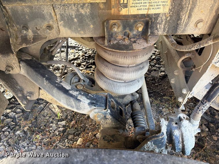image for item YA5510 2020 Kenworth T880 dump truck