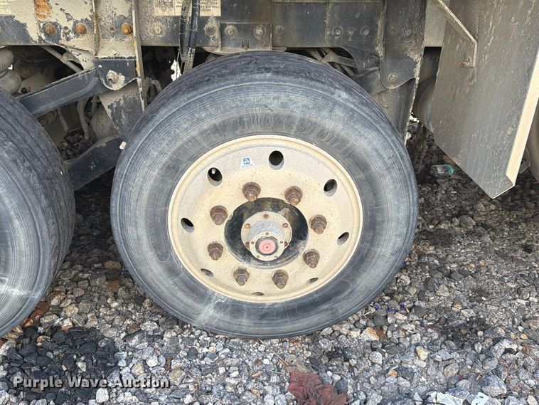 image for item YA5510 2020 Kenworth T880 dump truck