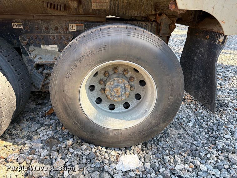 image for item YA5510 2020 Kenworth T880 dump truck
