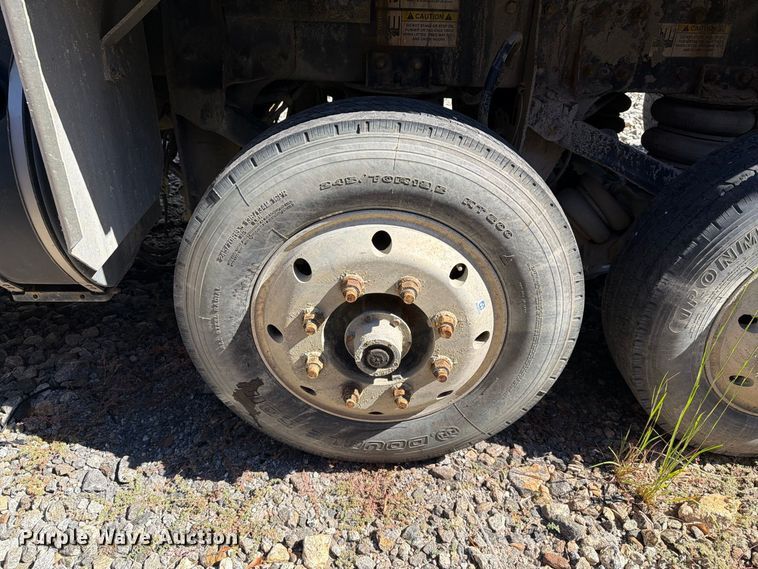 image for item YA5510 2020 Kenworth T880 dump truck