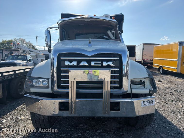 image for item YA5514 2015 Mack Granite dump truck