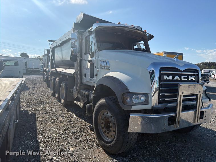image for item YA5514 2015 Mack Granite dump truck