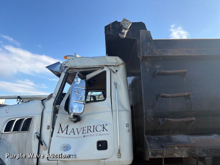 image for item YA5514 2015 Mack Granite dump truck