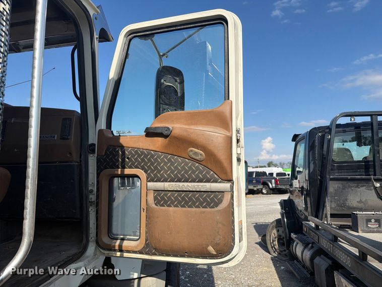 image for item YA5514 2015 Mack Granite dump truck
