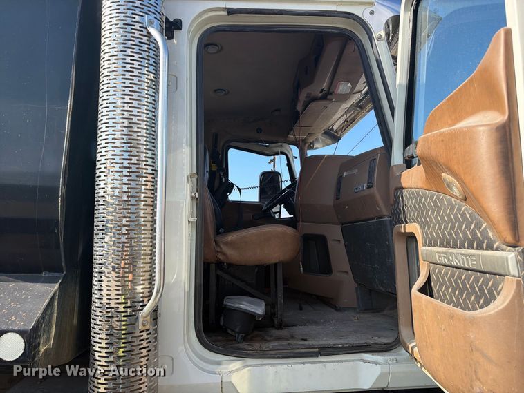 image for item YA5514 2015 Mack Granite dump truck