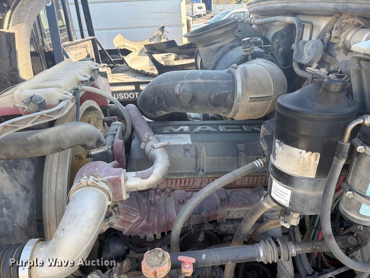 image for item YA5514 2015 Mack Granite dump truck