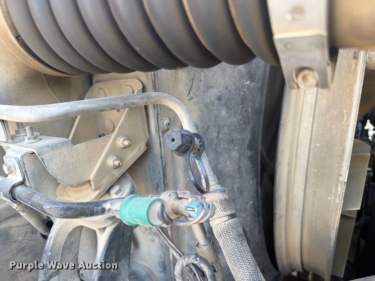 image for item YA5514 2015 Mack Granite dump truck