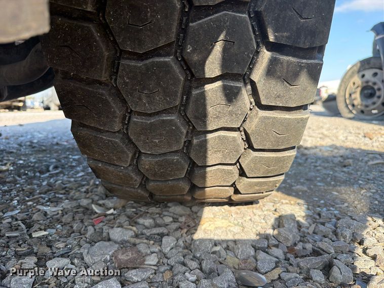 image for item YA5514 2015 Mack Granite dump truck