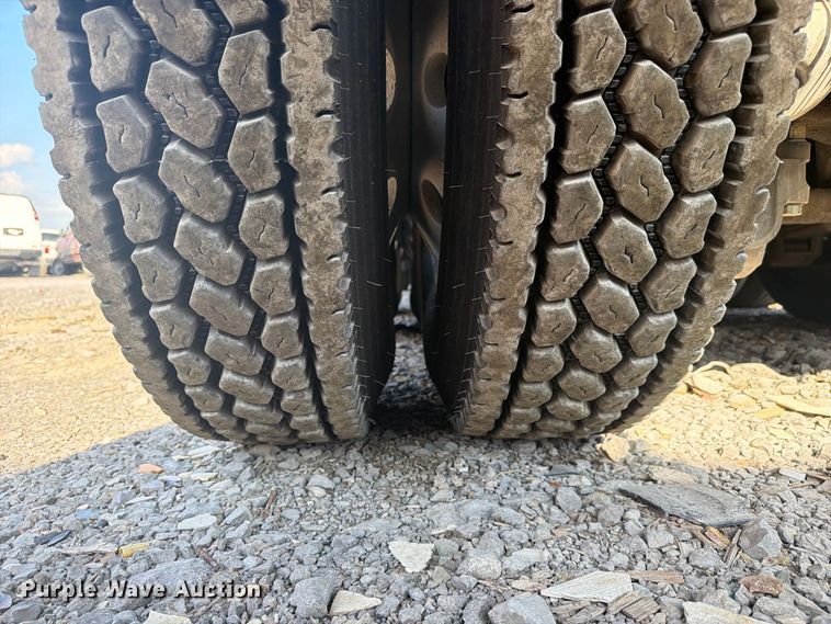image for item YA5514 2015 Mack Granite dump truck