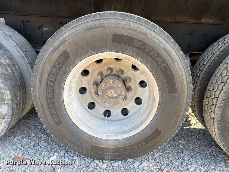 image for item YA5514 2015 Mack Granite dump truck