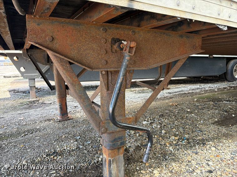 image for item YA5516 2005 Wabash DVCVHPC dry van trailer