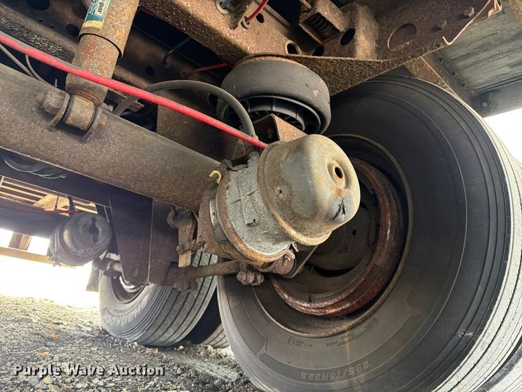 image for item YA5516 2005 Wabash DVCVHPC dry van trailer
