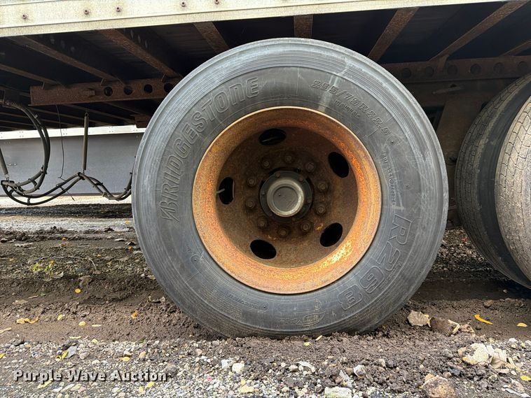 image for item YA5516 2005 Wabash DVCVHPC dry van trailer