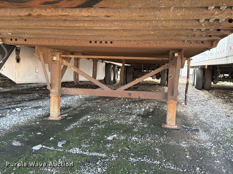 image for item YA5517 2005 Wabash DVCVHPC dry van trailer